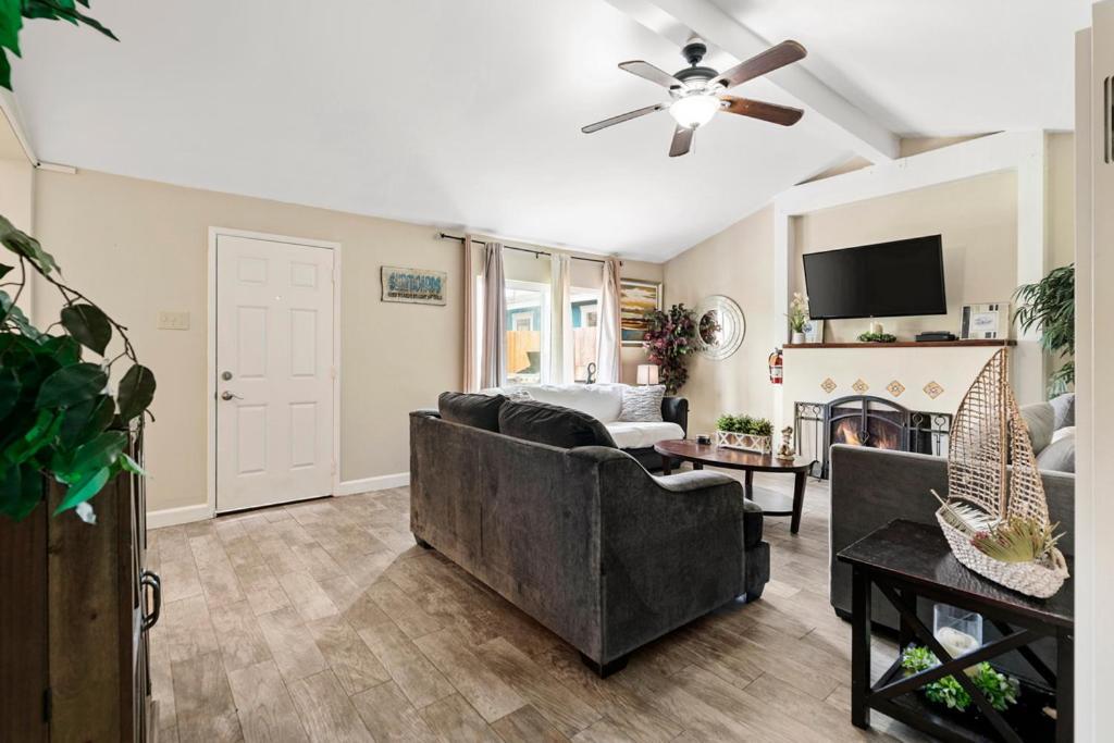 Oceanside Rocks Family Vacation Home Εξωτερικό φωτογραφία